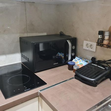Sunny Apartment - Blloku Tirana, Near Lake 外观 照片